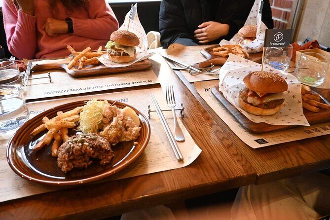 3 Hour Vegan Walking Tour with Lunch - Group size, pacing, and who this tour fits best
