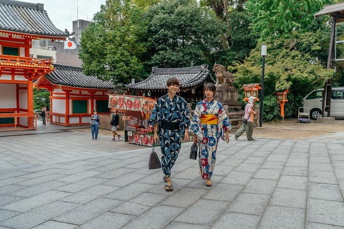 Discover Kyoto by Bike: Authentic Half Day Tour - Ginkaku-ji (Silver Pavilion): gardens that reward slow looking