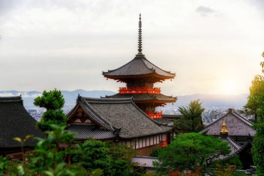 Higashiyama | Kyoto: Sakura Season Private Rickshaw Tour - What the included entrance fees and stops mean for your time