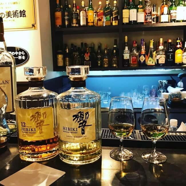 Invitation to Japanese Whisky: Exclusive TastingTime/Private - Conversation with local whisky fans: what makes it feel human