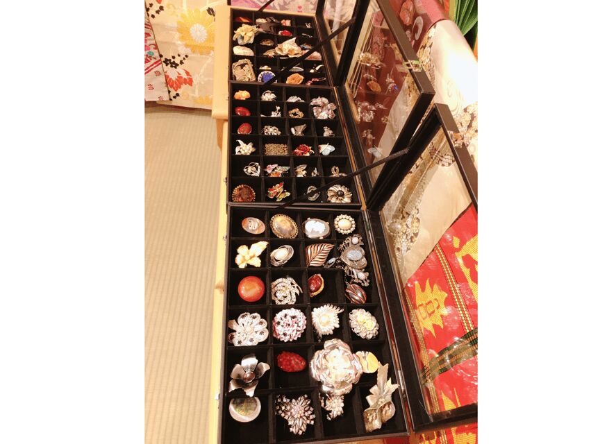 Kyoto: 1 Day Traditional Japanese Kimono Rental Experience - Dressing and hair styling: the 45-minute window that keeps it doable