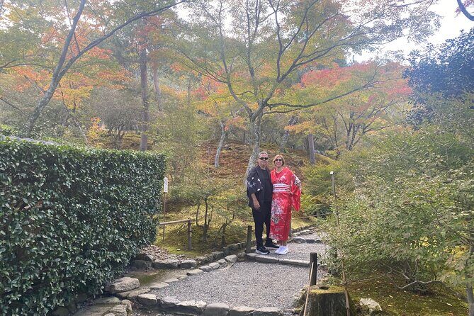 Kyoto 6hr Instagram Highlights Private Tour with Licensed Guide - Fushimi Inari-taisha: the torii maze experience