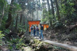 Kyoto: Fushimi Inari Hidden Hike (Private) - Tofuku-ji views on the way up: a Zen warm-up for torii country