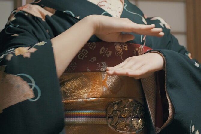 Kyoto Gion Cultural Walk & Geisha Show with Dining Options - Miyagawasuji dance show: what you’re watching and why it’s placed in the story