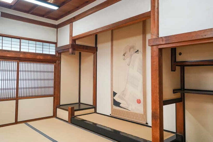 Kyoto Gion Tea ceremony & Wabi-sabi Walking Tour - Higashiyama streets: matcha shops, paintings, and the slow way of noticing