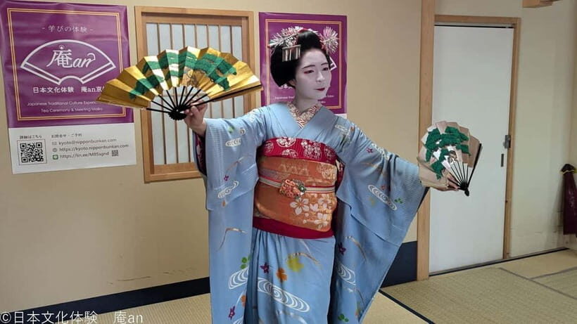 Kyoto: Lunch or Dinner with Maiko - Tea ceremony demo: why it sets the tone