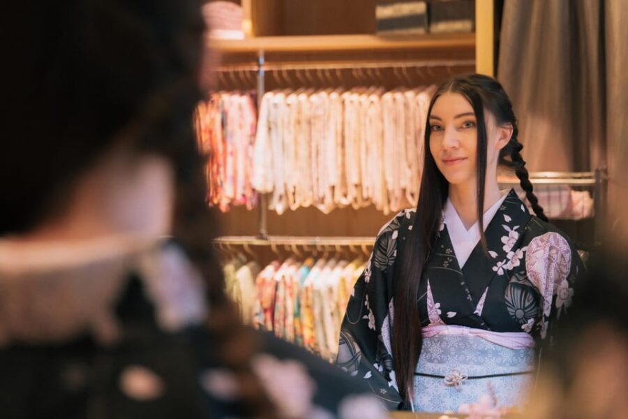 Kyoto: Tea Ceremony with Kimono and Photoshoot - Whisking Your Own Matcha and Pairing It With Japanese Sweets