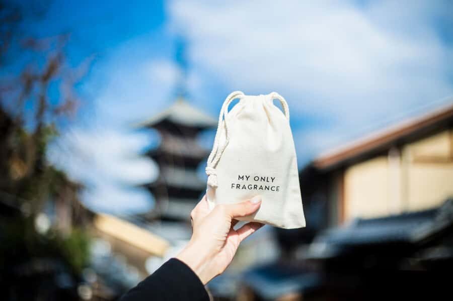 kyoto:Experience creating one-of-a-kind special fragrances - Naming your perfume and labeling the bottle