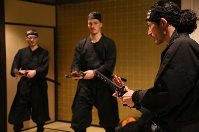 Ninja 1-hour Hands-on Lesson by Japanese master in Kyoto -Entry - Your First Step: Finding Ninja Dojo and Store Kyoto (Hakuharakutenchō)