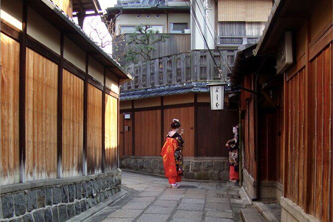 Private Kyoto Geisha Districts Walking Tour - Price and what you really get for $234.11 per person
